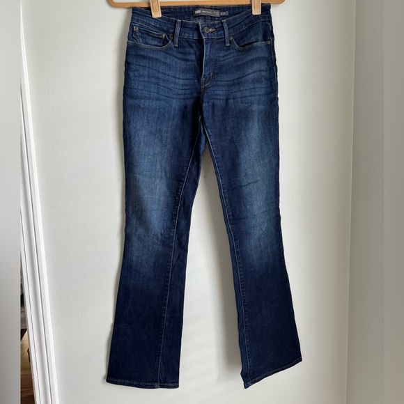 Levi's Dark Blue mid rise boot cut - Picture 2 of 4